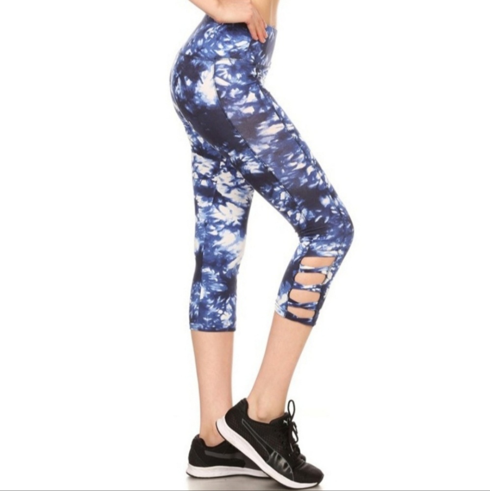 Sculpting Capri Leggings
